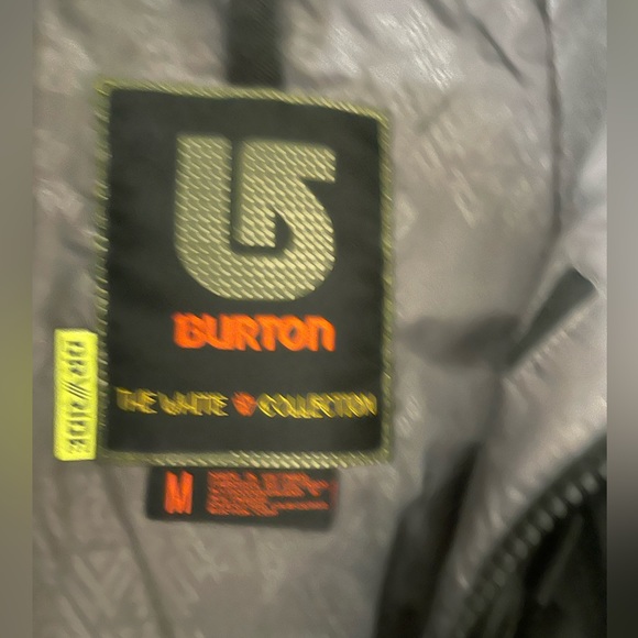 Woman’s Burton Ski / Snowboard Jacket - Picture 5 of 8